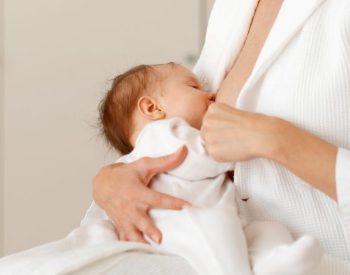 Je voedingspatroon terwijl je borstvoeding geeft: de do’s en don’ts